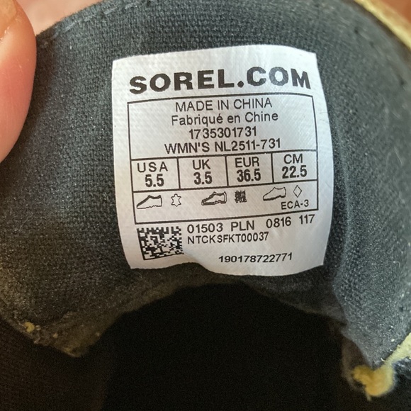 Sorel low profile boots. - Picture 4 of 4